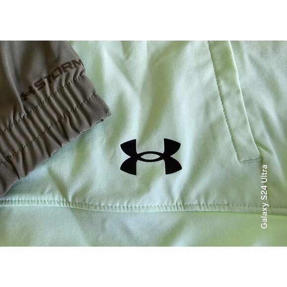 Under Armour Loose Jacket Full Zip Olive Green Moisture Wicks Women's XL - Picture 6 of 8